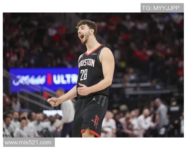 老鹰主场97-109不敌猛龙，明日背靠背迎战湖人